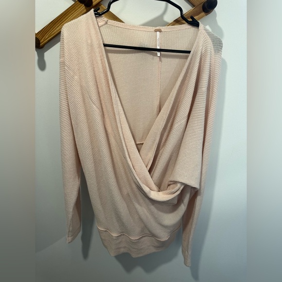 EUC- Free People Women's Cozy With You Faux Wrap Sweater Ribbed Bush Pink Medium - Picture 4 of 9